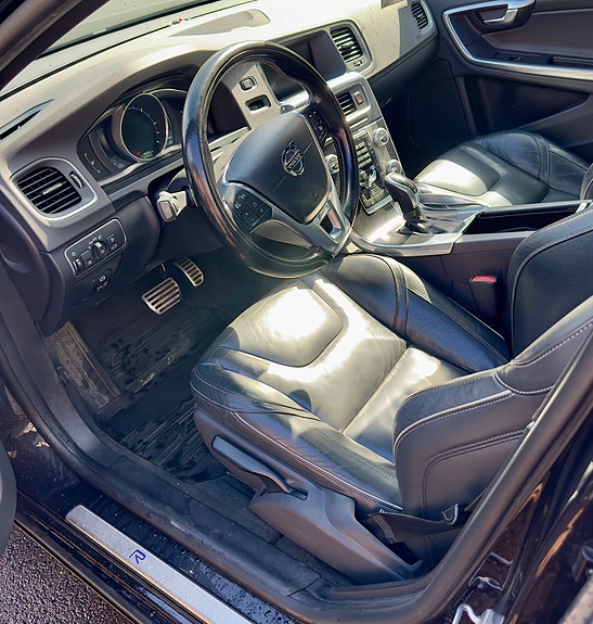 Volvo V60 7 of 9