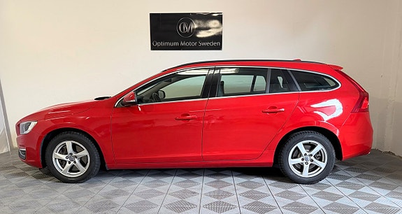Volvo V60 2 of 21