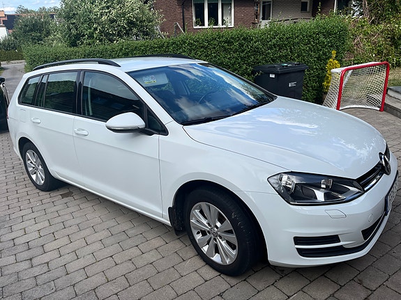 Volkswagen Golf VII 6 of 8
