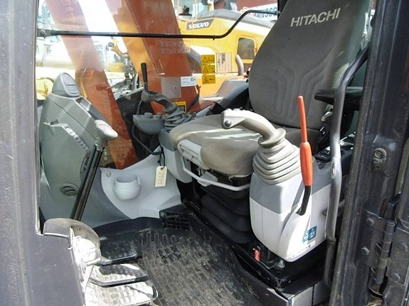 Hitachi ZX 85 US 7 of 12