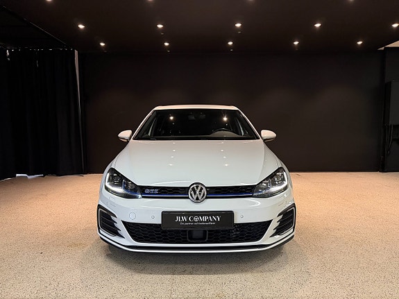 Volkswagen Golf I 2 of 19
