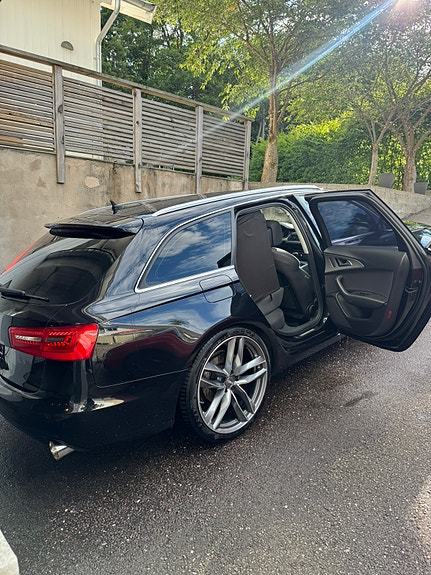 Audi A6 4 of 9