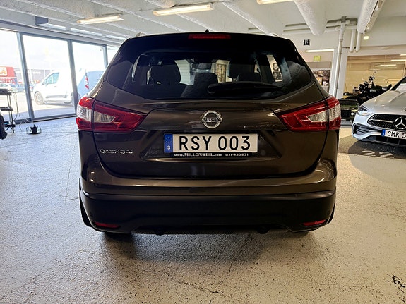 Nissan Qashqai 8 of 23
