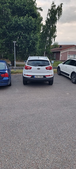 Kia Sportage 2 of 7