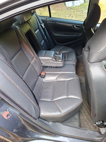 Volvo S60 5 of 7