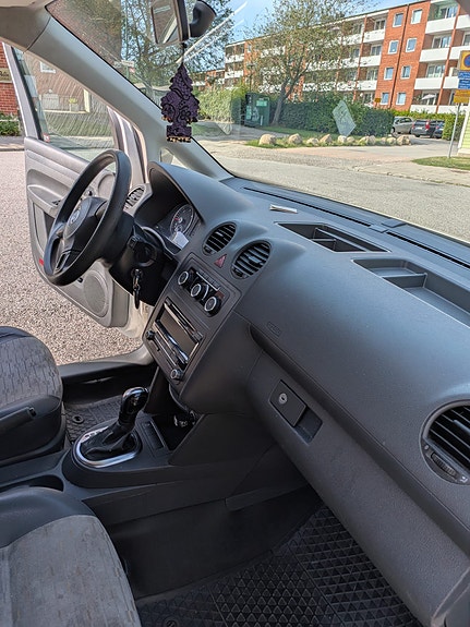 Volkswagen Caddy 7 of 9