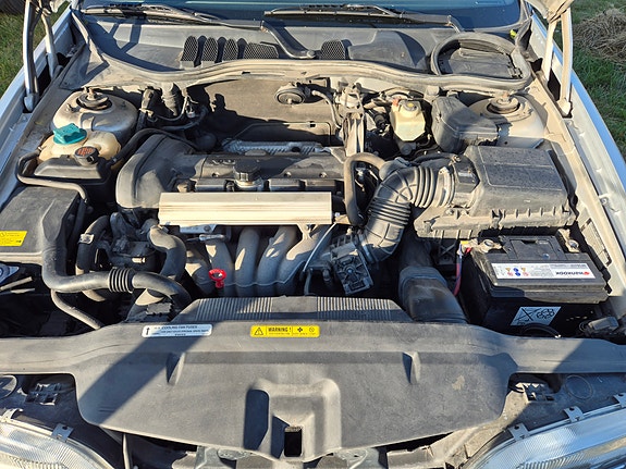 Volvo V70 8 of 9