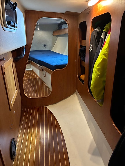 Uppdaterad sötvattenkörd segelbåt 2 of 9