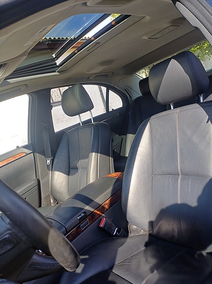 Mercedes-Benz S550 9 of 10