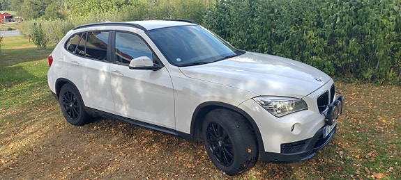 BMW X1 3 of 9