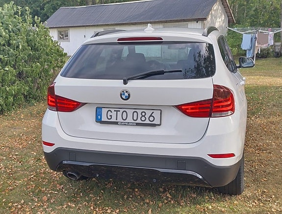 BMW X1 4 of 9