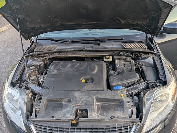 Ford Mondeo 15 of 17