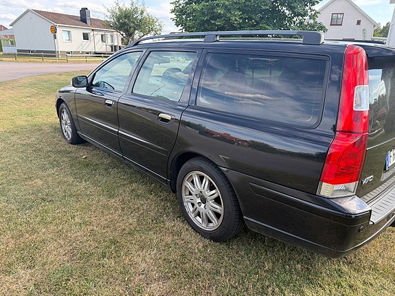Volvo V70 4 of 10