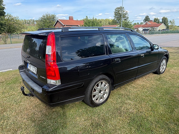 Volvo V70 6 of 10