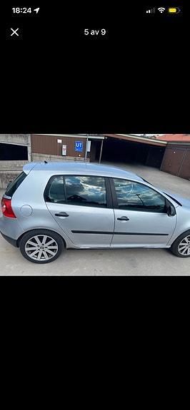 Volkswagen Golf V 2 of 7