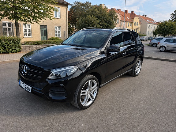 Mercedes-Benz GLE350 d 3 of 11