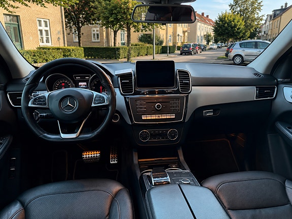 Mercedes-Benz GLE350 d 8 of 11
