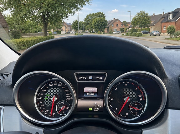 Mercedes-Benz GLE350 d 11 of 11