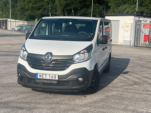 Renault Trafic 5 of 9