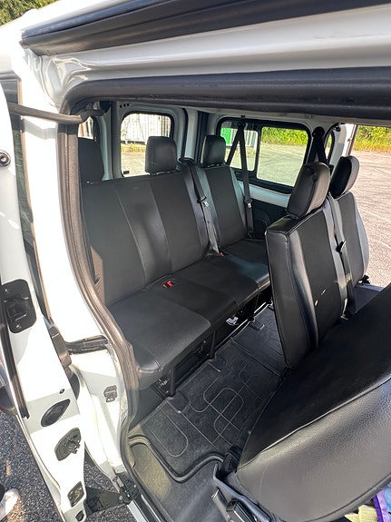 Renault Trafic 8 of 9