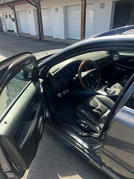 Volvo V70 10 of 17