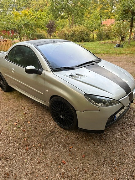 Peugeot 206 CC 8 of 9