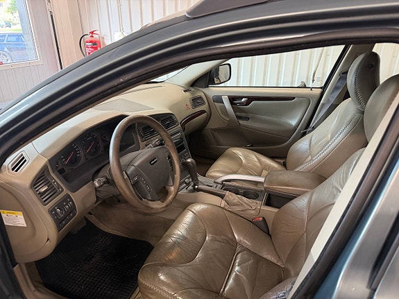 Volvo XC70 5 of 7