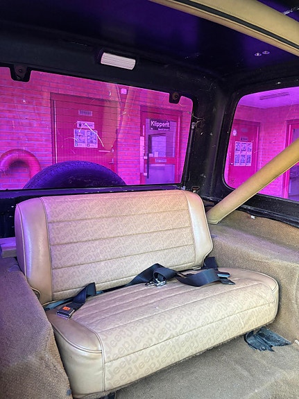 Jeep Wrangler 9 of 11