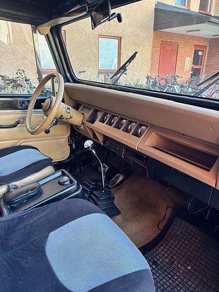 Jeep Wrangler 6 of 11