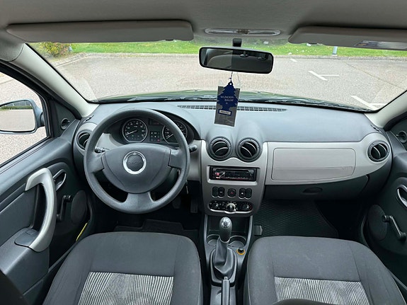 Dacia Sandero 11 of 11