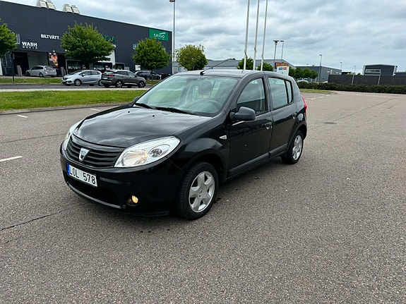Dacia Sandero 6 of 11