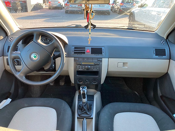Skoda Fabia 9 of 11