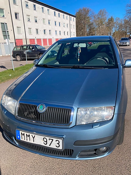 Skoda Fabia 2 of 11