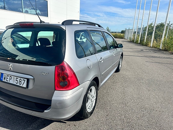 Peugeot 307 3 of 7
