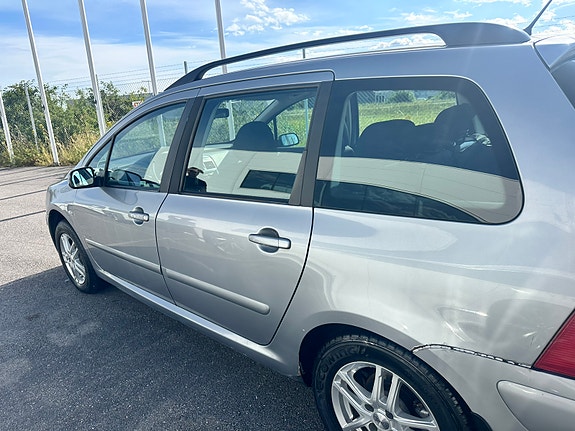 Peugeot 307 4 of 7