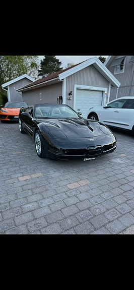 Chevrolet Corvette 3 of 8