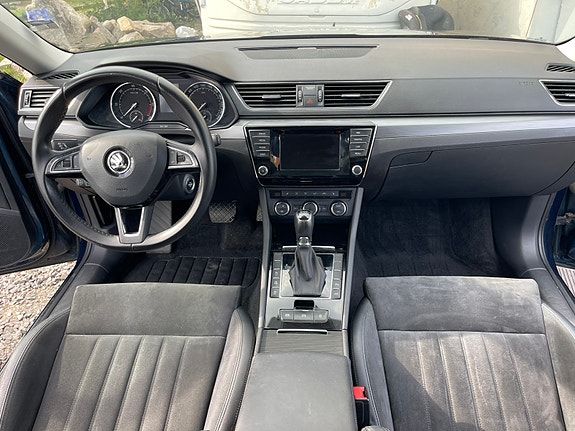 Skoda Superb 3 of 6