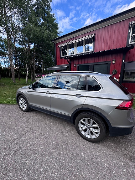 Volkswagen Tiguan 9 of 30