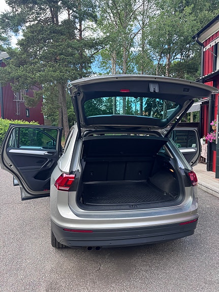 Volkswagen Tiguan 17 of 30
