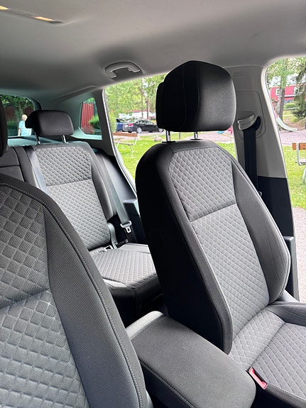 Volkswagen Tiguan 16 of 30