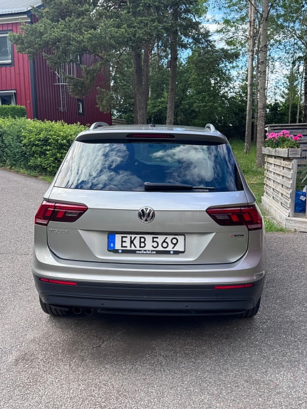Volkswagen Tiguan 10 of 30