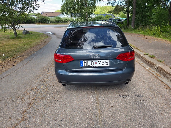 Audi A4 4 of 7