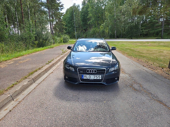 Audi A4 2 of 7