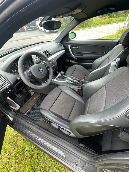 BMW 120i 8 of 8