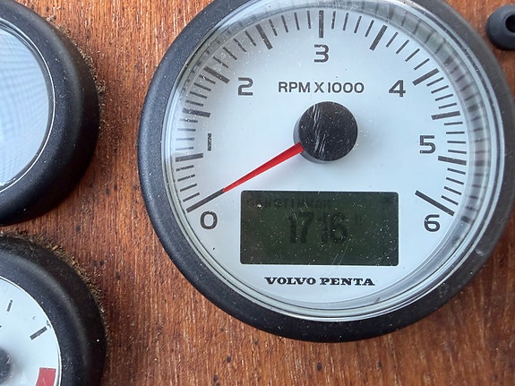 Monark 670 Volvo Penta D3 160 6 of 10