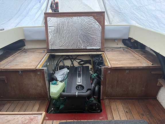 Monark 670 Volvo Penta D3 160 7 of 10