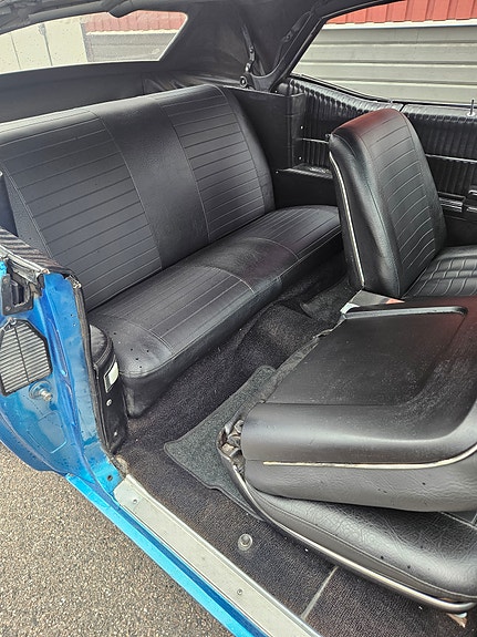 Oldsmobile Cutlass 8 of 15