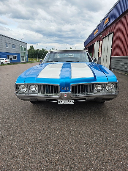 Oldsmobile Cutlass 6 of 15