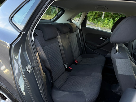 Volkswagen Polo 10 of 17