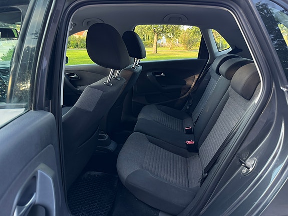 Volkswagen Polo 11 of 17